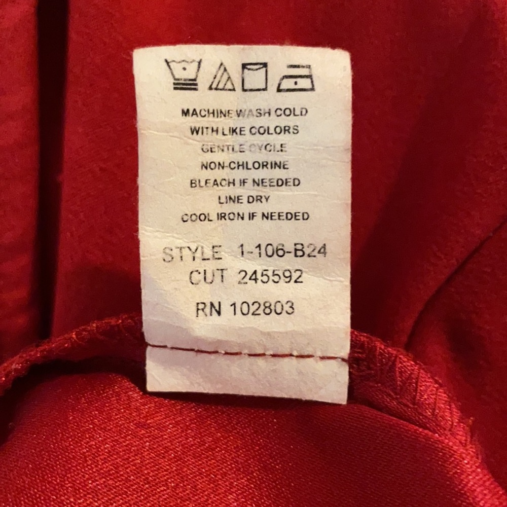 Red shirt PL - Picture 3 of 3